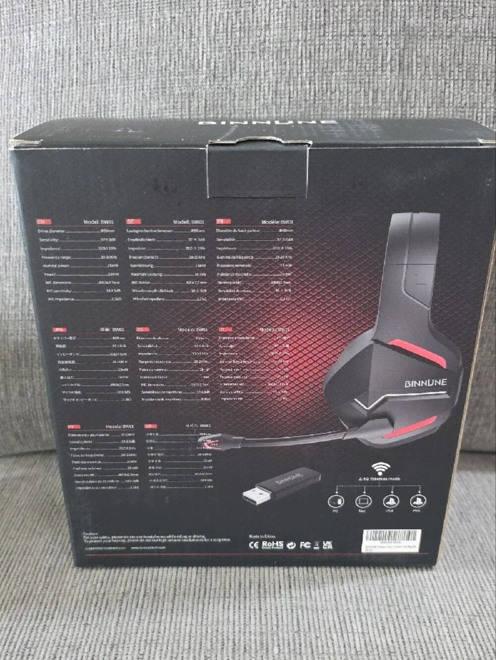 Binnune Black and Red Wireless Gaming Headset BW01, New In Box.